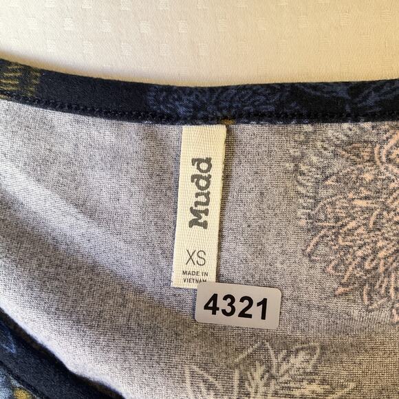 Mudd Women Dress XS Navy Floral A-Line Button Long Sleeve Knee Length Stretch - Picture 2 of 9